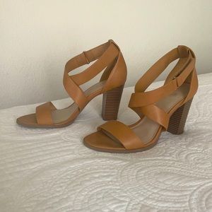 Simply Vera, Vera Wang, sz 8, leather